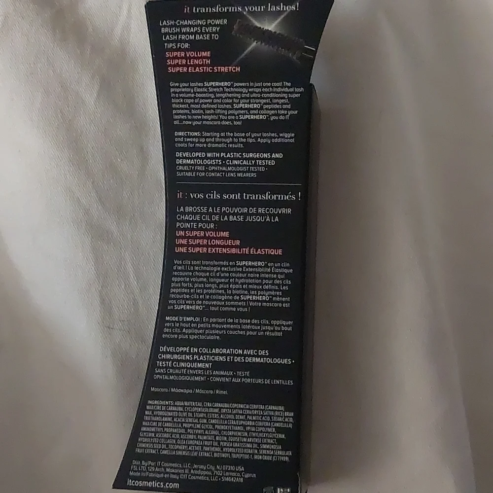 IT Cosmetics superhero elastic stretch volumizing mascara